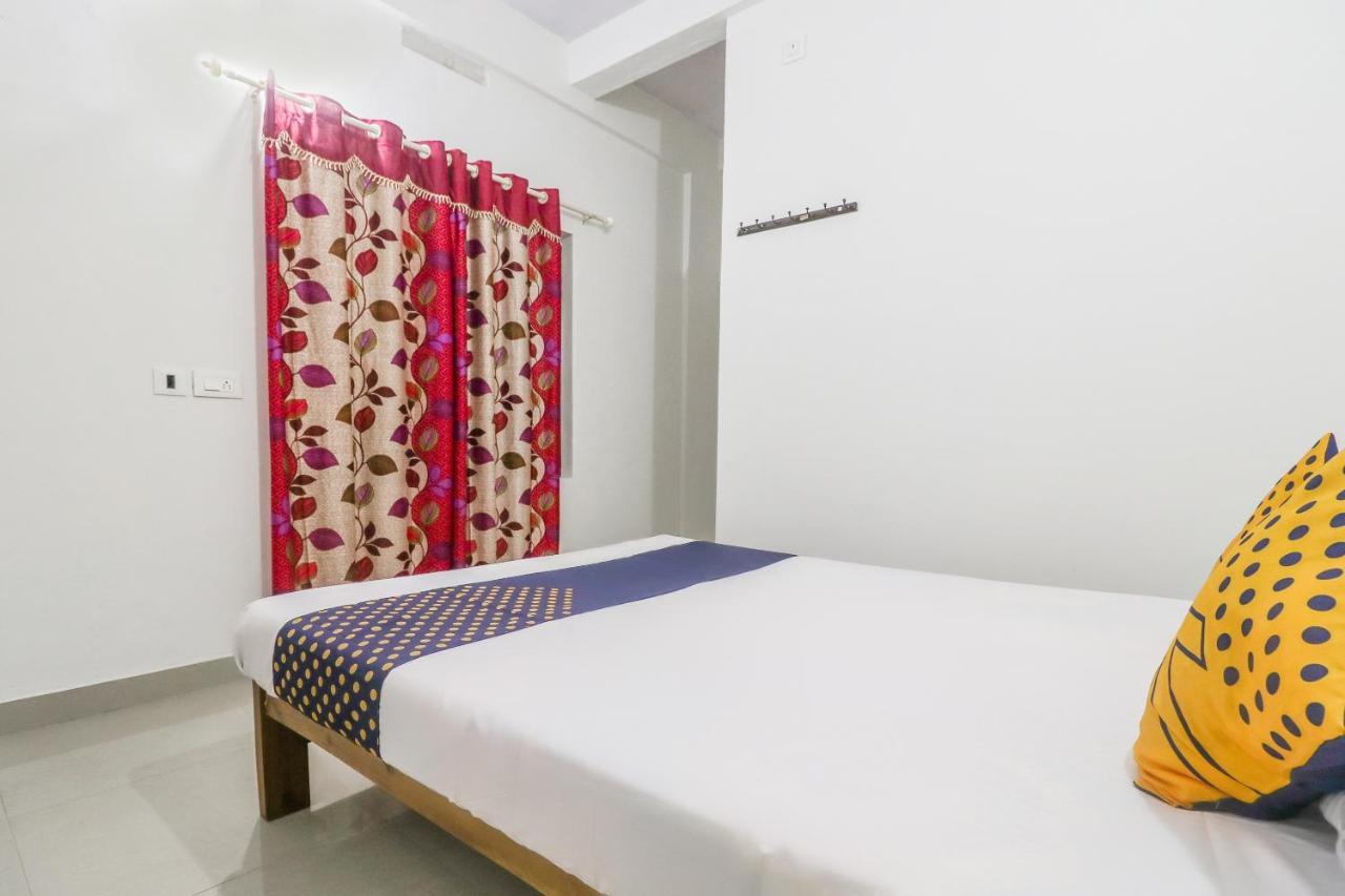 Spot On Rohini Inn Kadampuzha Kottakkal Exterior photo