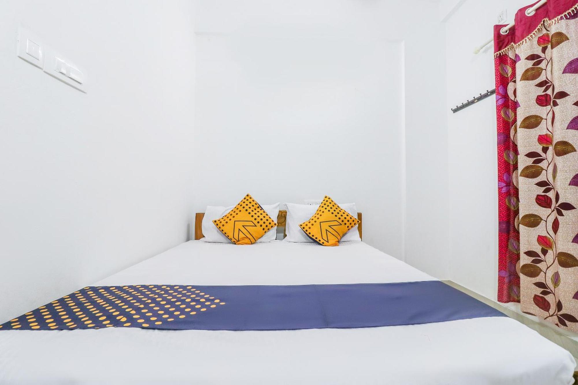 Spot On Rohini Inn Kadampuzha Kottakkal Exterior photo