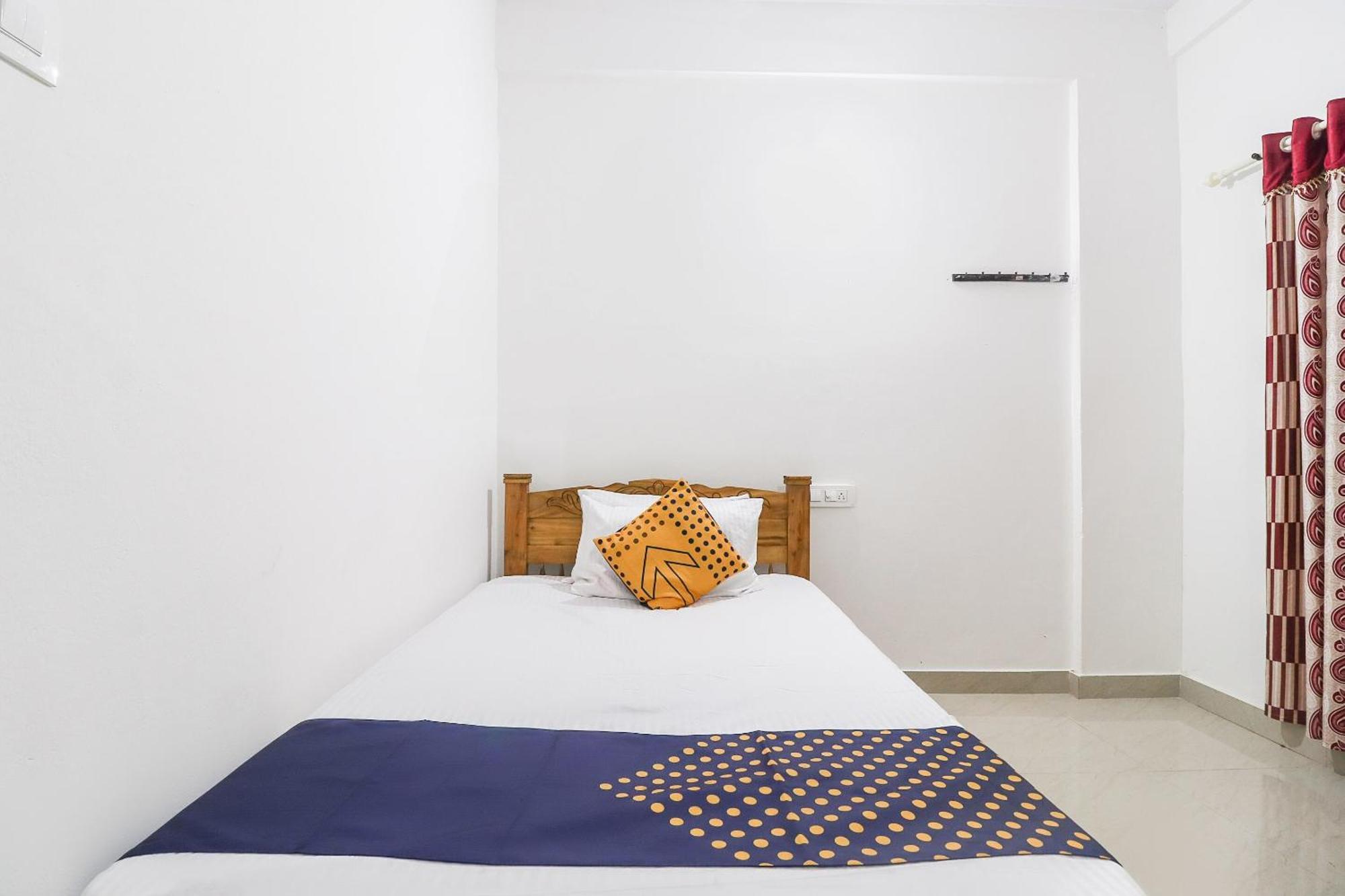 Spot On Rohini Inn Kadampuzha Kottakkal Exterior photo